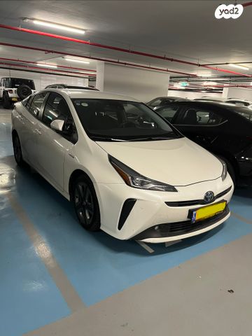 מודעת רכב טויוטה פריוס