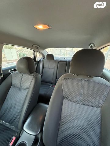 ניסאן סנטרה