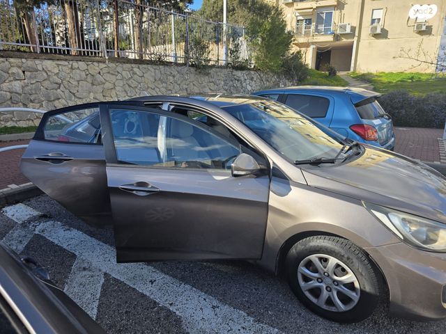 יונדאי אקסנט i25