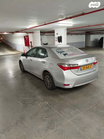 טויוטה קורולה