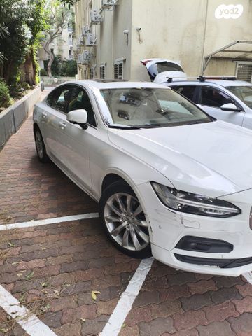 וולוו S90