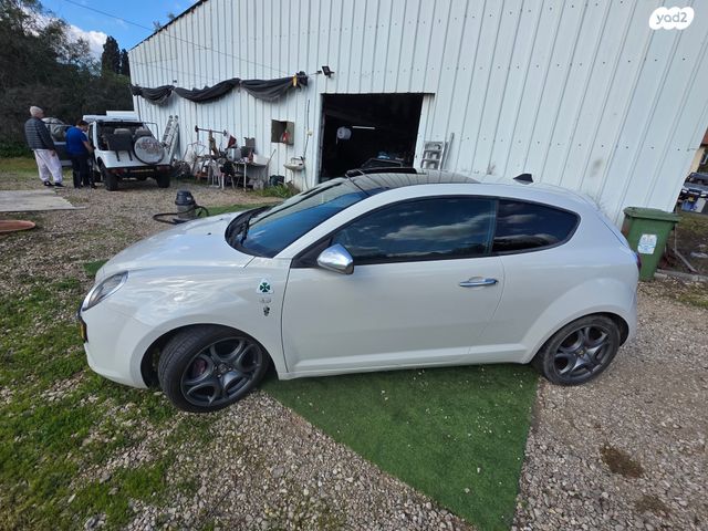 אלפא רומיאו מיטו