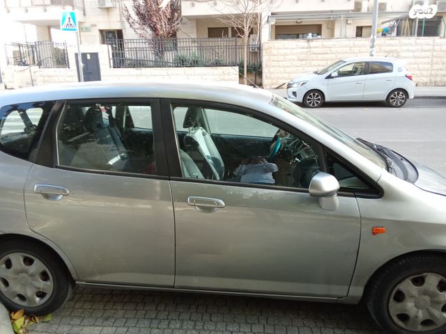 מודעת רכב הונדה ג'אז 