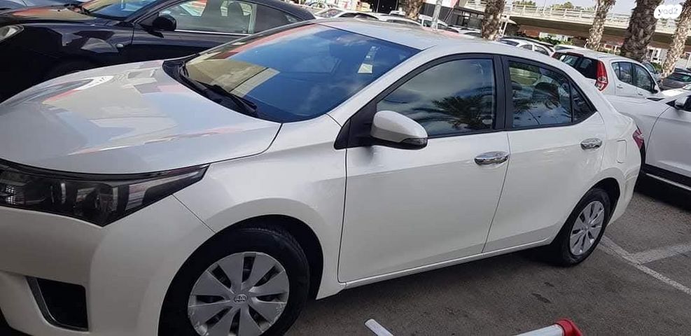 מודעת רכב טויוטה קורולה