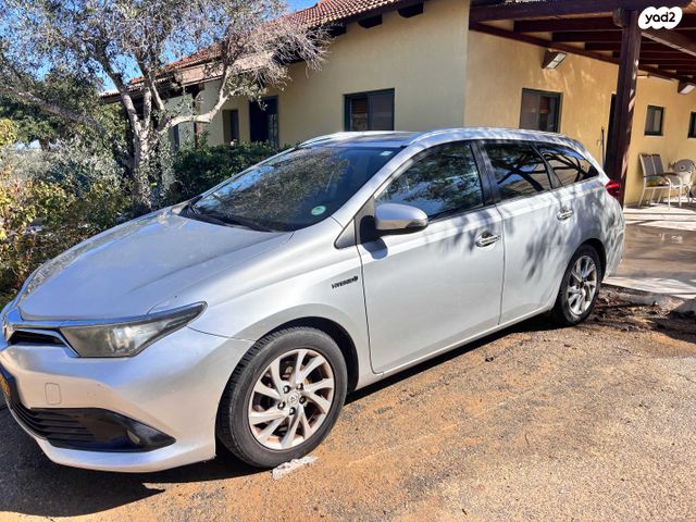 טויוטה אוריס