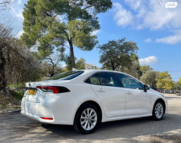 טויוטה קורולה