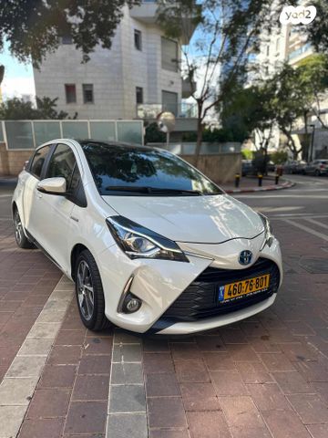 טויוטה יאריס