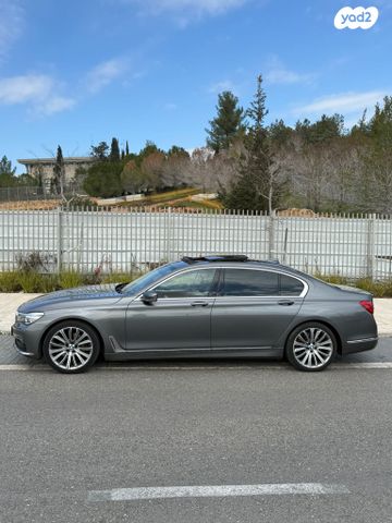 מודעת רכב ב מ וו סדרה 7