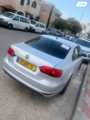 מודעת רכב פולקסווגן ג'טה 