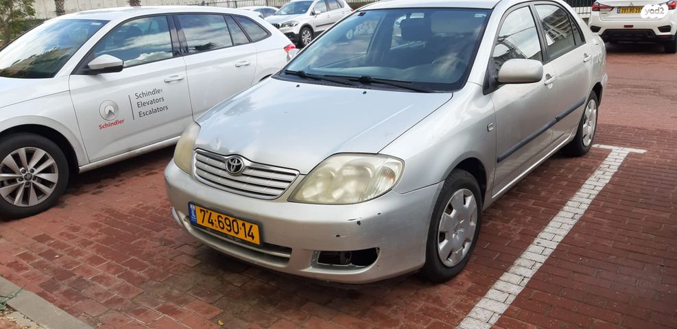 טויוטה קורולה