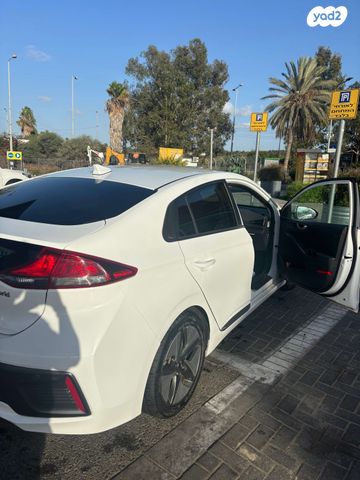 יונדאי איוניק