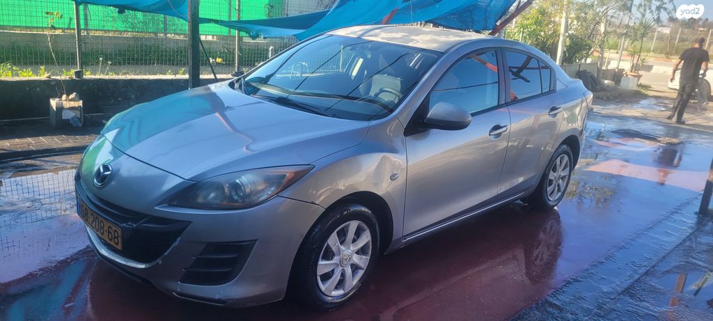 מודעת רכב מאזדה 3