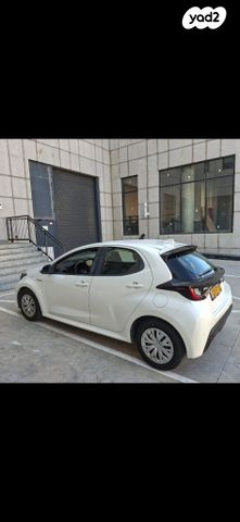 טויוטה יאריס