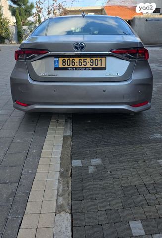 טויוטה קורולה