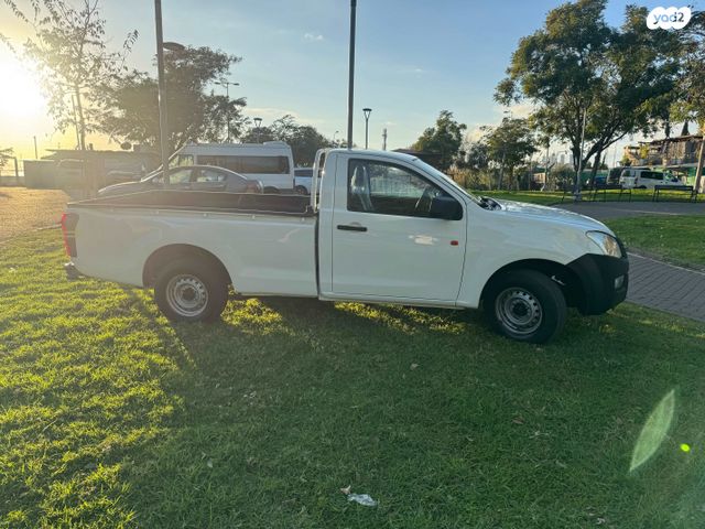 מודעת רכב איסוזו די-מקס