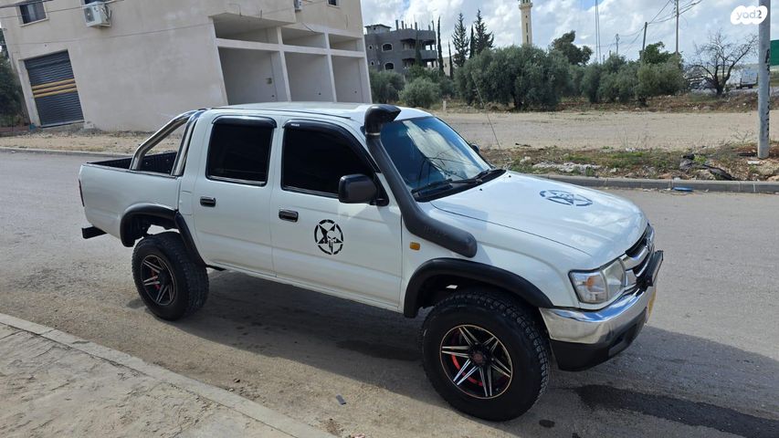 מודעת רכב טויוטה היילקס