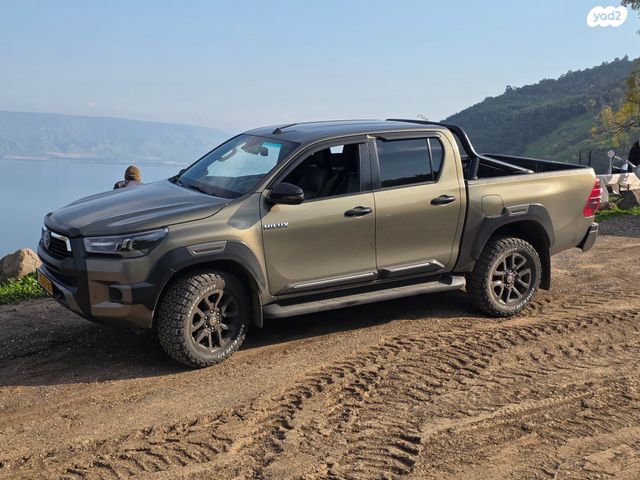 מודעת רכב טויוטה היילקס