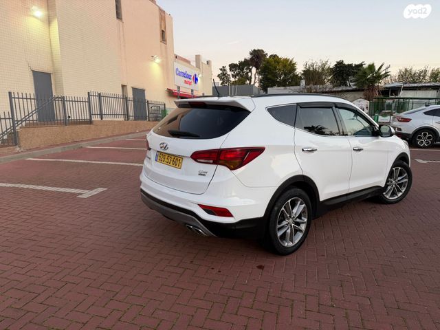 יונדאי סנטה פה