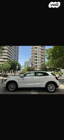 מרצדס-בנץ GLA