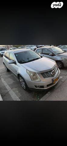 קאדילק SRX