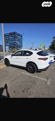 מודעת רכב אלפא רומיאו סטלביו