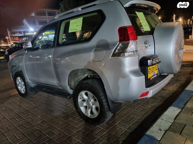 מודעת רכב טויוטה לנד קרוזר