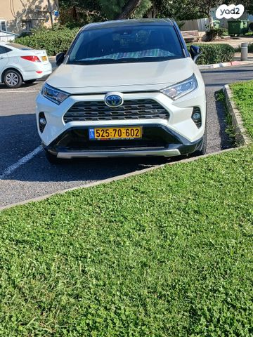 מודעת רכב טויוטה RAV4