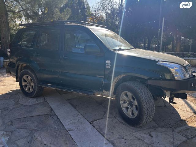 טויוטה לנד קרוזר