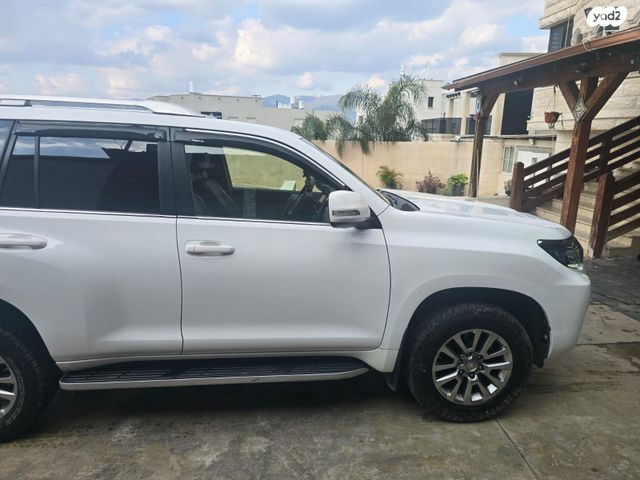 מודעת רכב טויוטה לנד קרוזר