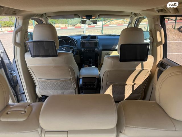 מודעת רכב טויוטה לנד קרוזר