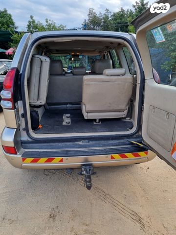 טויוטה לנד קרוזר