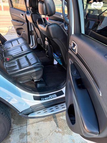 ג'יפ גרנד צ'ירוקי