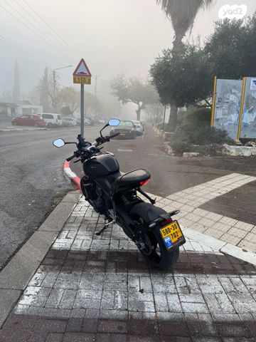 טריומף Trident 660