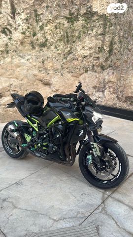 קאוואסאקי Z900