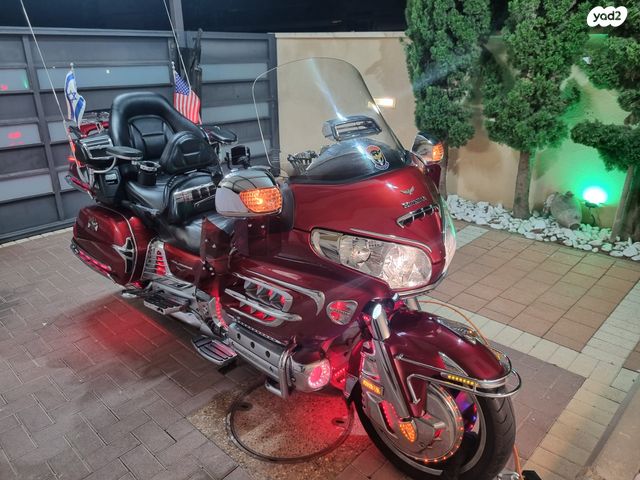 מודעת רכב הונדה GL1800 גולד-ווינג