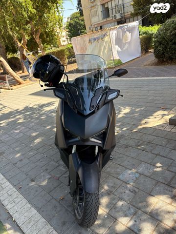 ימאהה X-MAX 300
