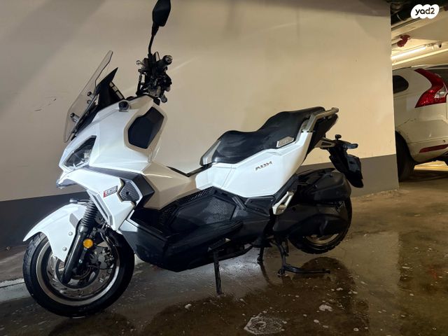 סאן יאנג 125ADX