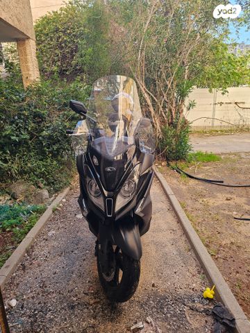 מודעת רכב קימקו דאון-טאון 350