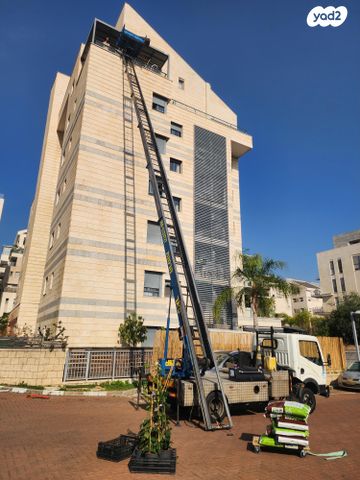 מודעת רכב מנוף