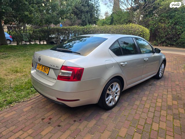 סקודה אוקטביה 