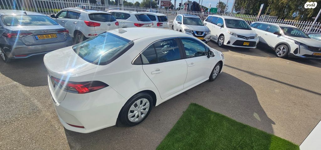 טויוטה קורולה