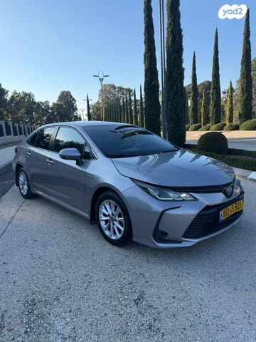 טויוטה קורולה