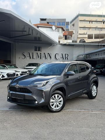 מודעת רכב טויוטה יאריס קרוס