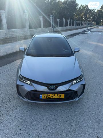 מודעת רכב טויוטה קורולה