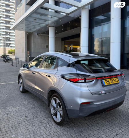 ג׳ילי Geometry C