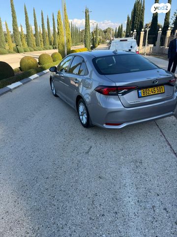 טויוטה קורולה