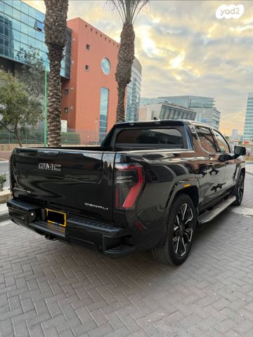 ג'י.אם.סי סיירה EV  