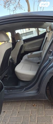 יונדאי אלנטרה