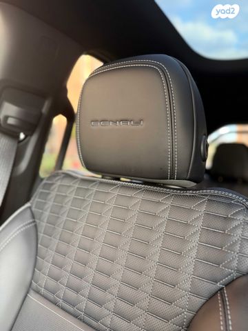 ג'י.אם.סי סיירה EV  