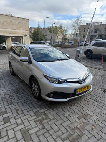 מודעת רכב טויוטה אוריס